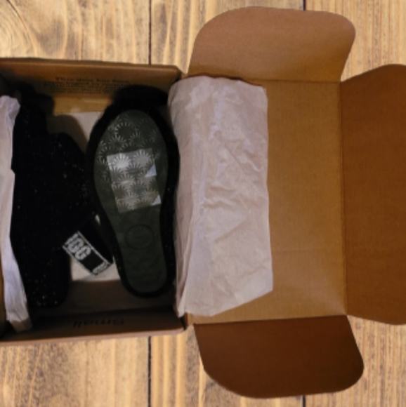 โข๐๐๐โข๐๐๐๐๐-๐๐๐ผ๐โข โข๐ฝ๐๐ผ๐พ๐-๐๐๐๐ผ๐๐๐๐พโข - Picture 6 of 10